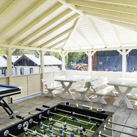 بيت للعطل Domki-Skansenzdbice - Domek Letniskowy 2 *